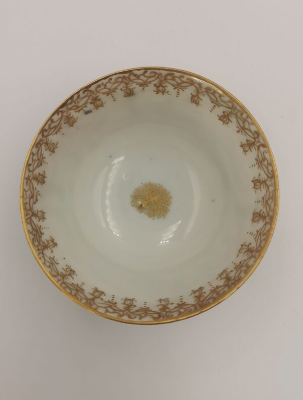 A rare Chinese export porcelain cup and saucer, Yongzheng period (1722-1735) - Afbeelding 6