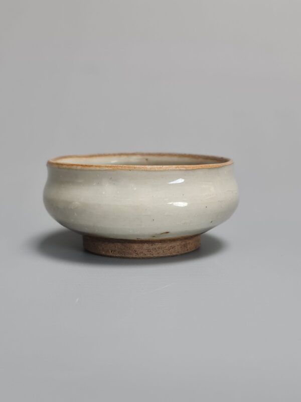 A rare Chinese small bowl, Song Dynasty (960–1279)